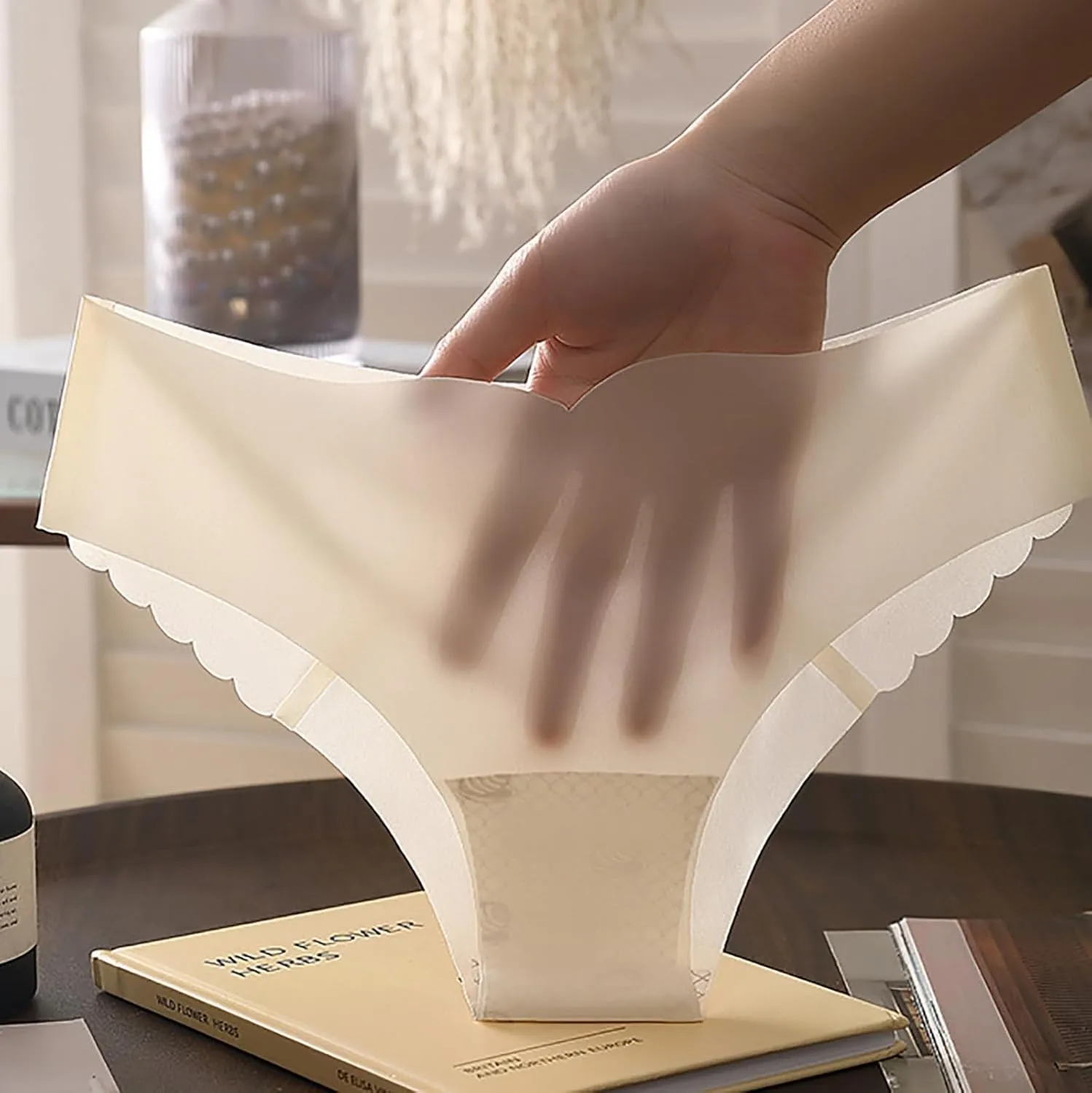 Womens Seamless Silky Panties Soft Elastic Breathable Comfy Ice Silk Underpants Invisible Hipster Stretchy Briefs